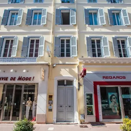 Cannes Studios Rentals Apartman